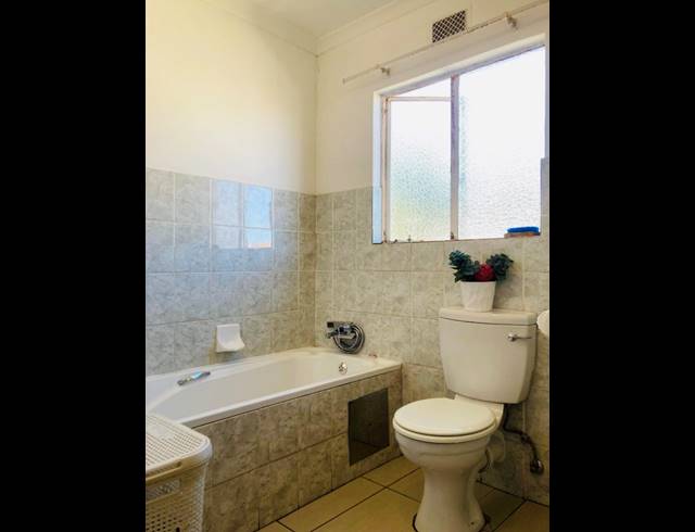 3 BEDROOM TOWNHOUSE FOR SALE IN ORMONDE